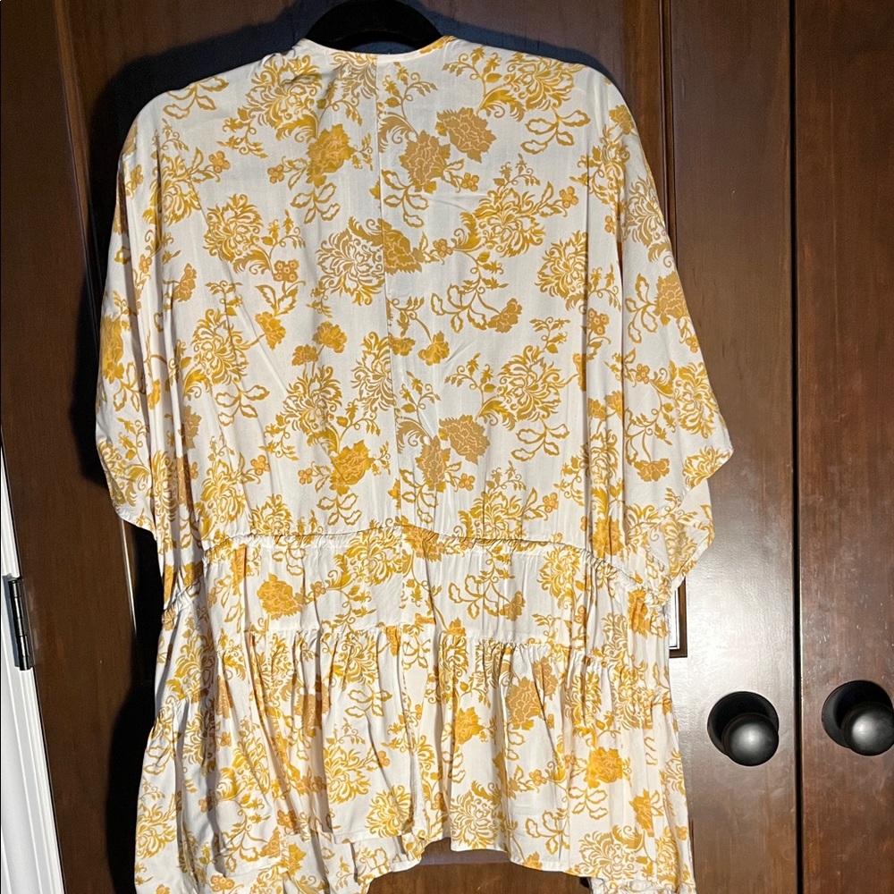 Torrid White and Gold Floral Swim Coverup - Picture 5 of 6